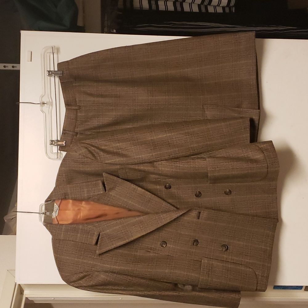 Women's jacket and skirt